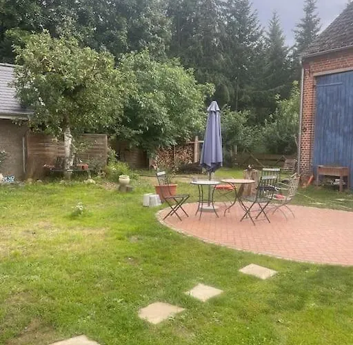 Ferienzimmer In Haus Am Wald In Kirsten's Refugium Karstädt