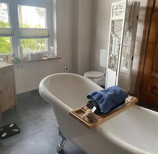 Ferienzimmer In Haus Am Wald In Kirsten's Refugium Karstädt